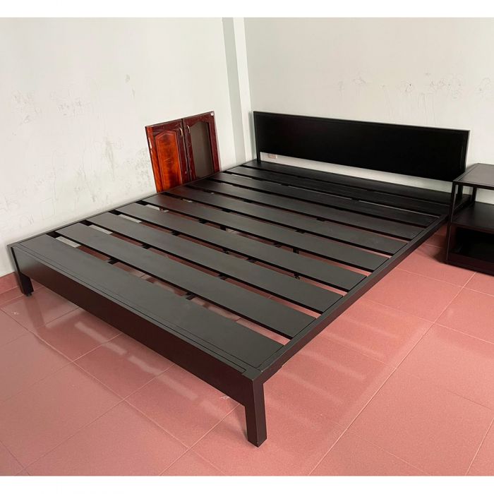 Giường ngủ Ferrro gỗ cao su khung sắt lắp ráp GN001